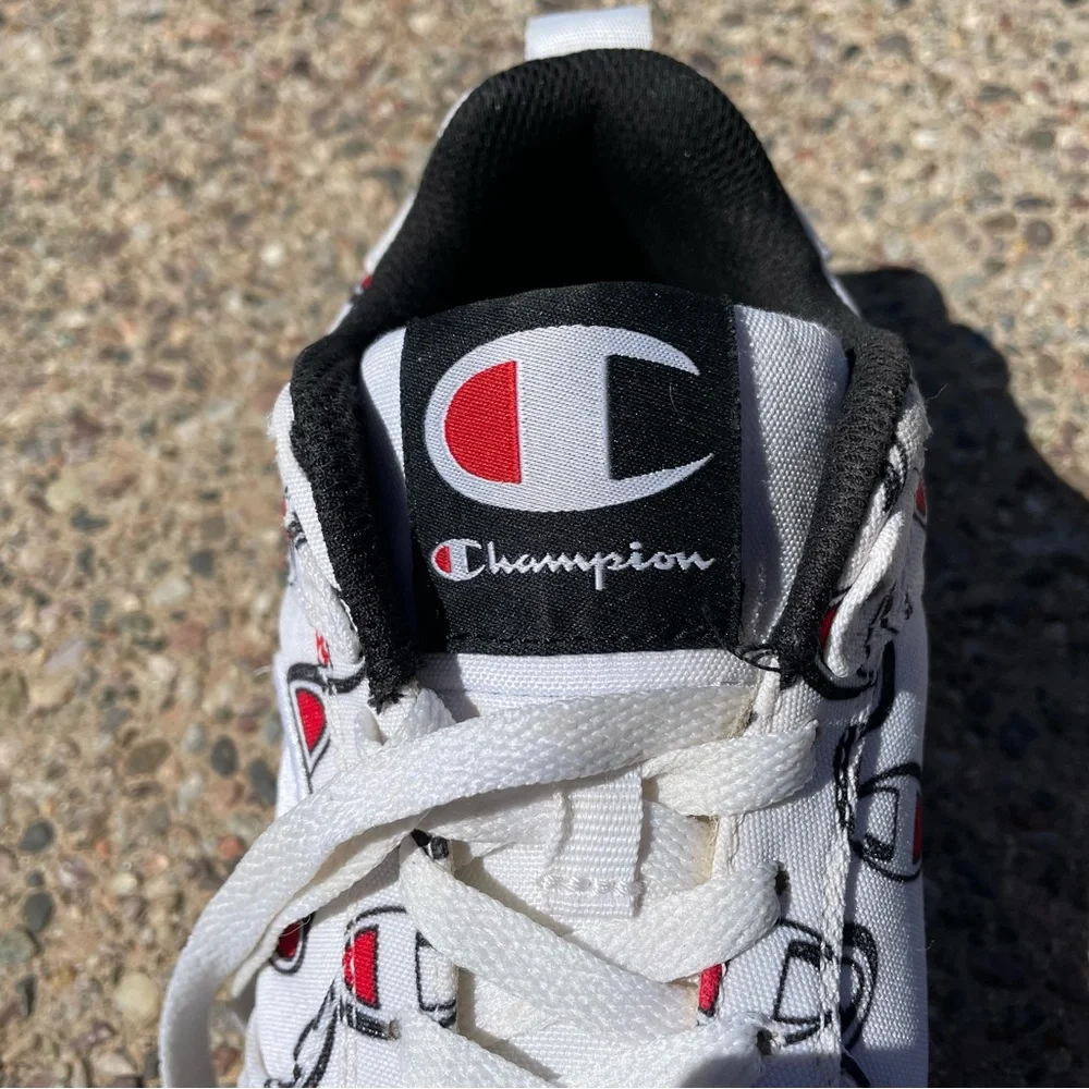 Champion 93 Eighteen 